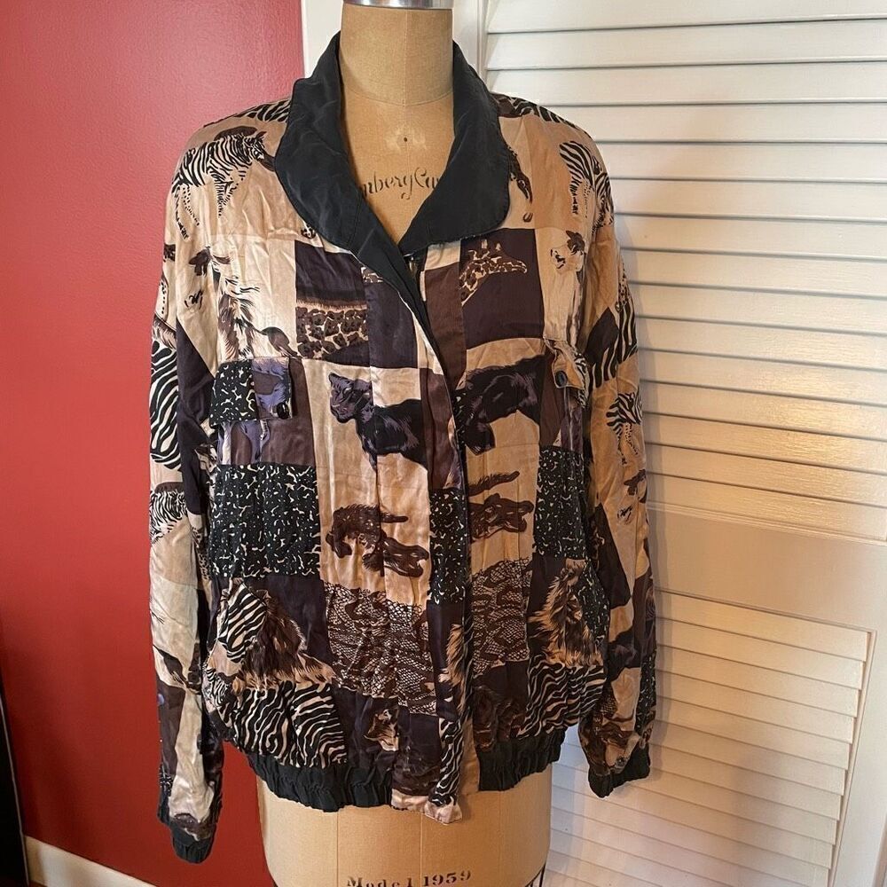 VINTAGE | oversized silk reversible animal print bomber style jacket L